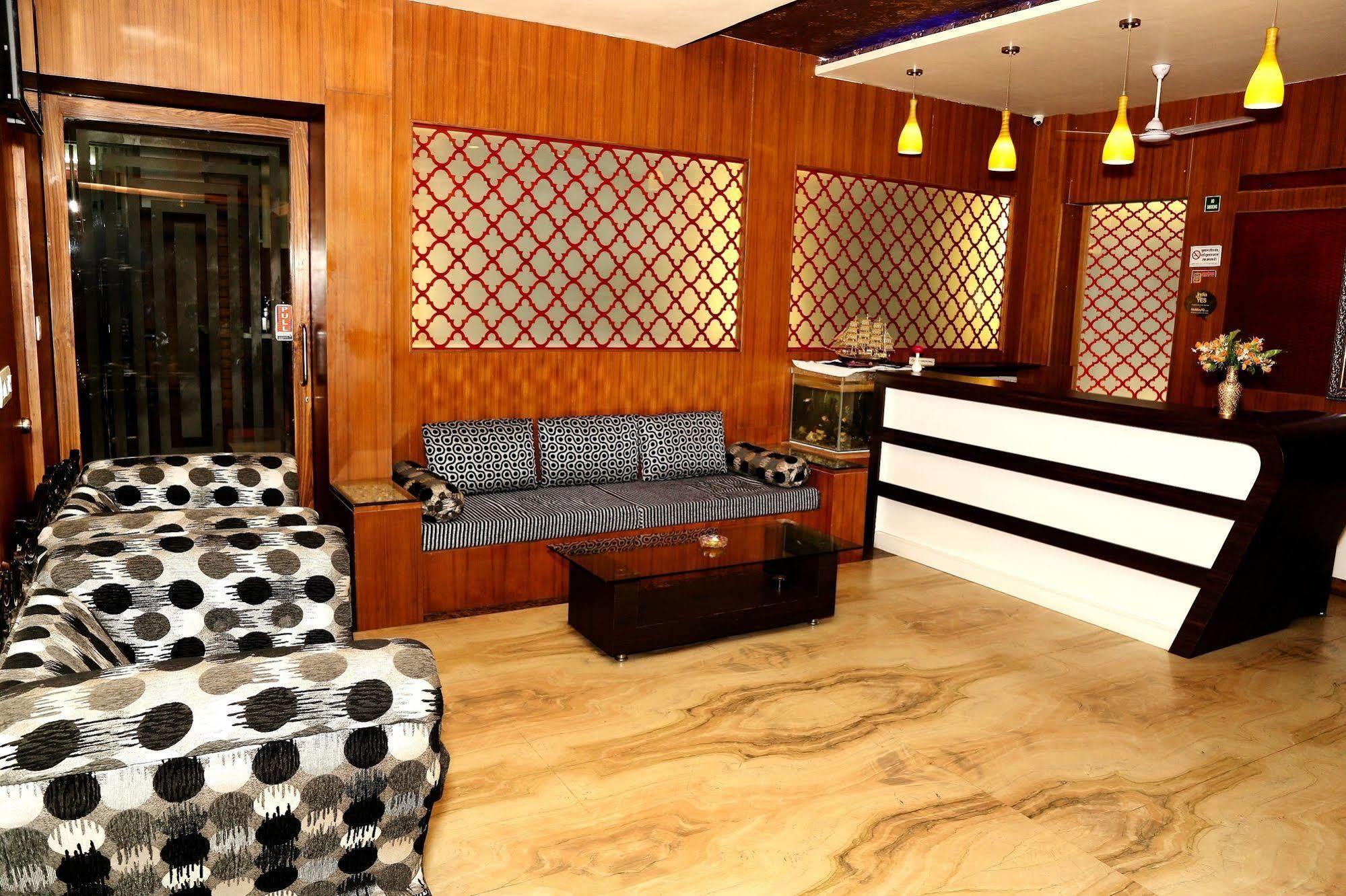 Narayans Leela Inn أُودايبور المظهر الخارجي الصورة